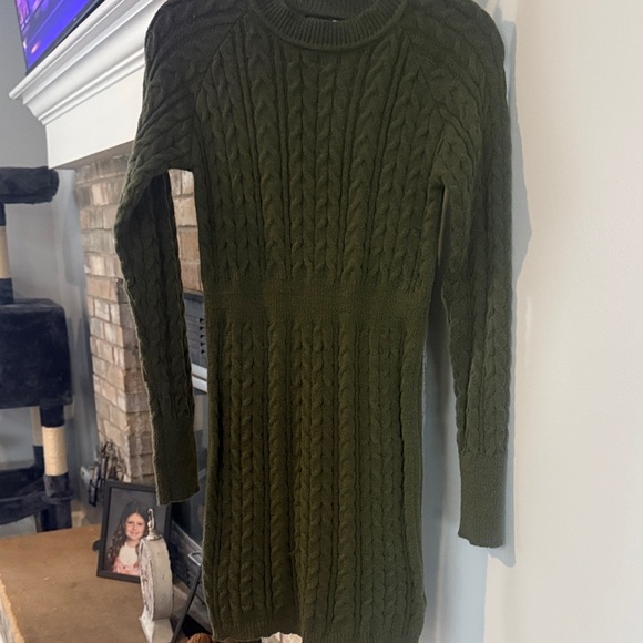 Olive Green Cable Knit Sweater Dress nwot - Picture 4 of 4